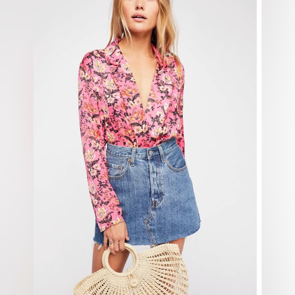 Intimately Free People Bodysuit Pink Elsa Wrap Plunging Floral Print Lace M NEW